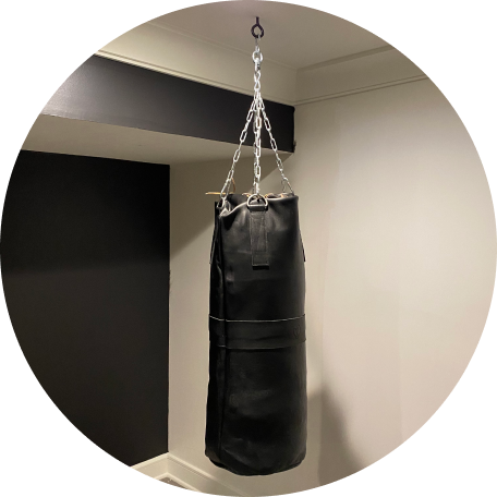 Heavy boxers bag installation